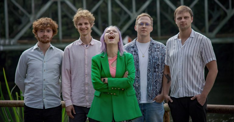 Der Kulturkreis Schloss Raesfeld e.V. lädt am Freitag, 21. November 2025, zu einem Konzert des „Lyrical Jazz Project“ auf „Preen‘s Hoff“ in Erle ein.