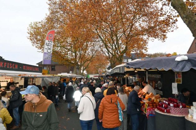 Kappesmarkt Raesfeld 2025 &ndash; Marktst&auml;nde voller Kohl und K&auml;se
