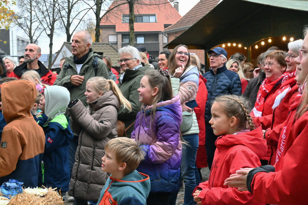 Traditionelle Wiegen und Messen auf dem Kappesmarkt in Raesfeld 2025