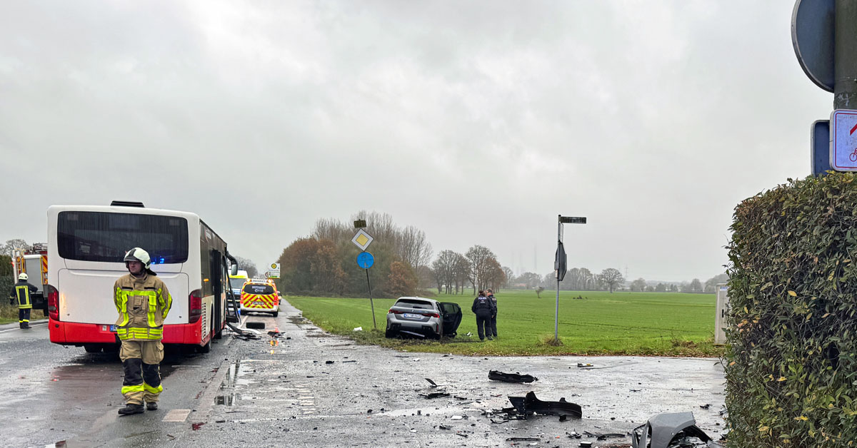 Schwerer Unfall in Dorsten mit einem Schulbus
