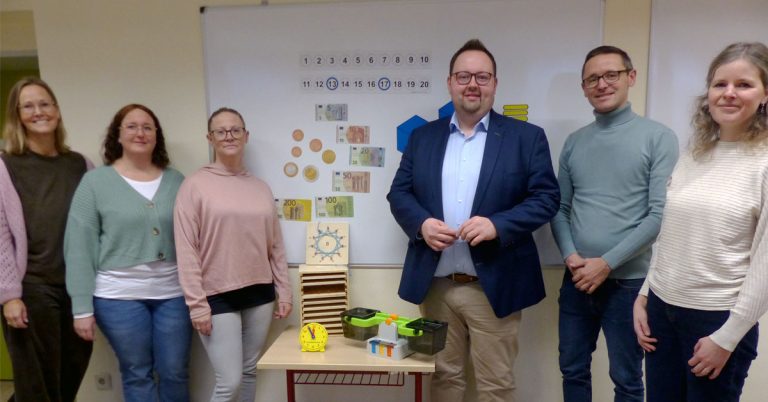 Förderverein Silvesterschule Erle investiert in Lernmaterialien