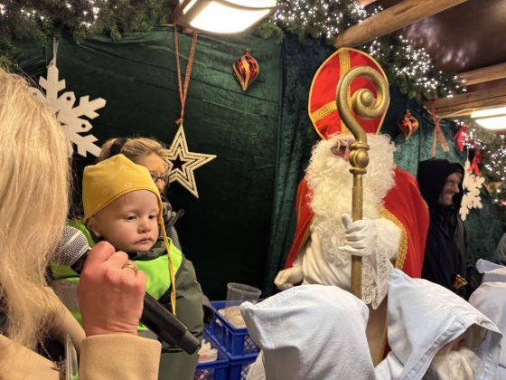 Nikolausumzug auf dem romantischen Adventsmarkt Raesfeld 2025