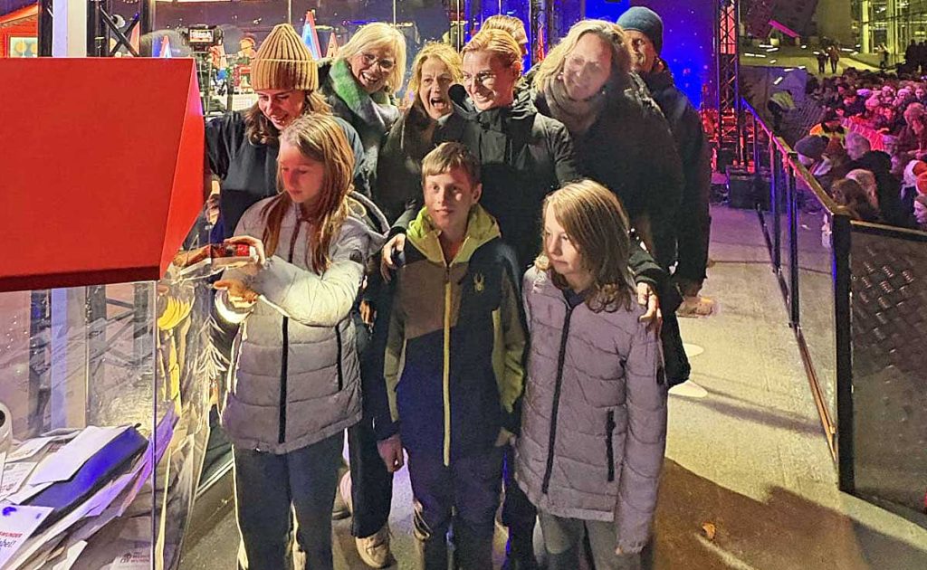 Theater AG OGS Silvesterschule beim Weihnachtswunder in Essen 2025