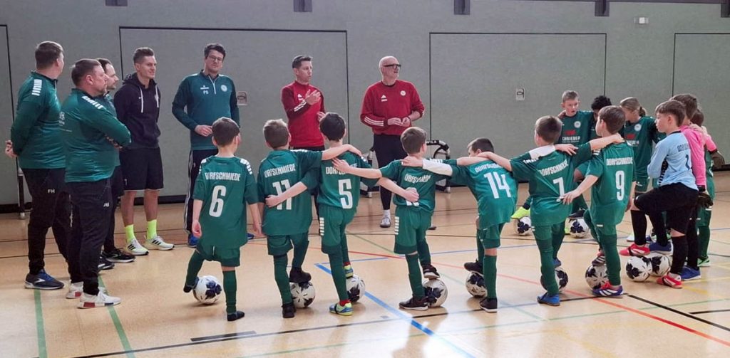 DFB-Mobil beim TSV Raesfeld begeistert F-Jugend