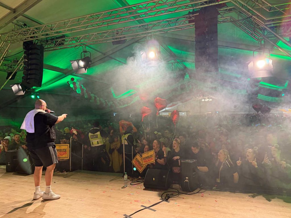 Rumbombe beim Karneval in Raesfeld