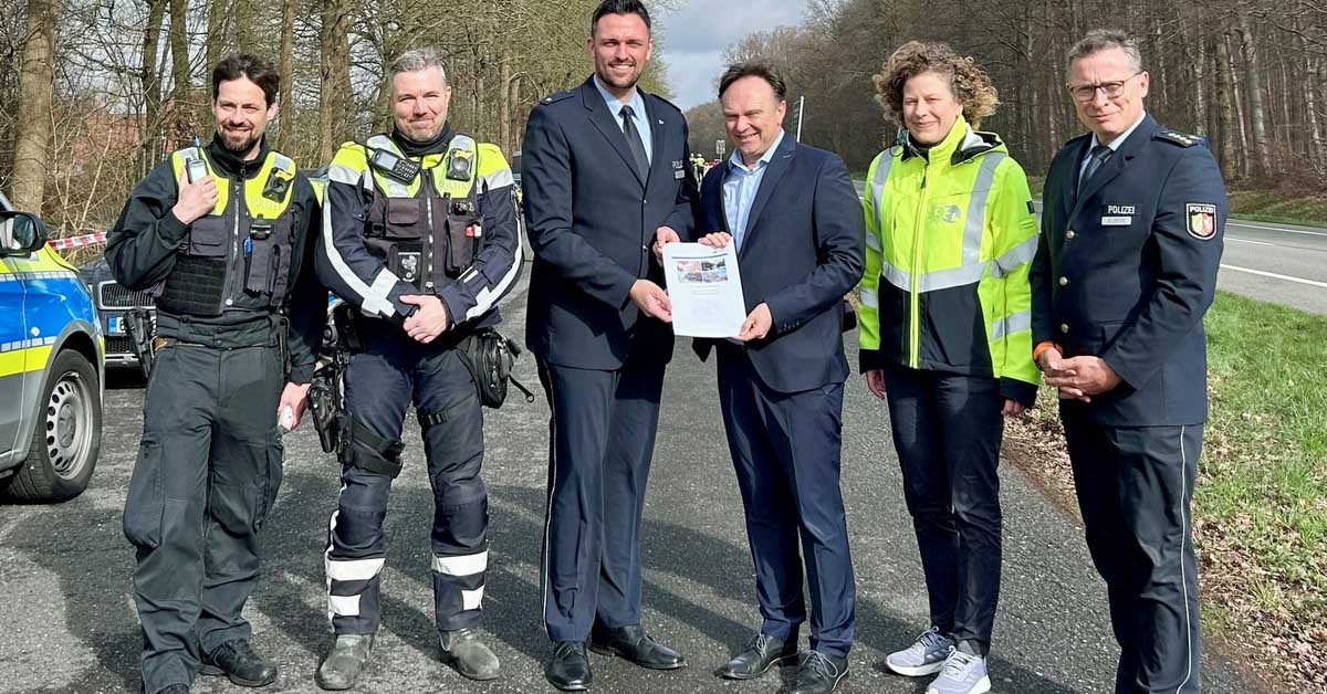 Unfallentwicklung 2025 im Kreis Borken: Weniger Unfälle, aber 24 Verkehrstote. Polizei stellt Verkehrsunfallstatistik vor.