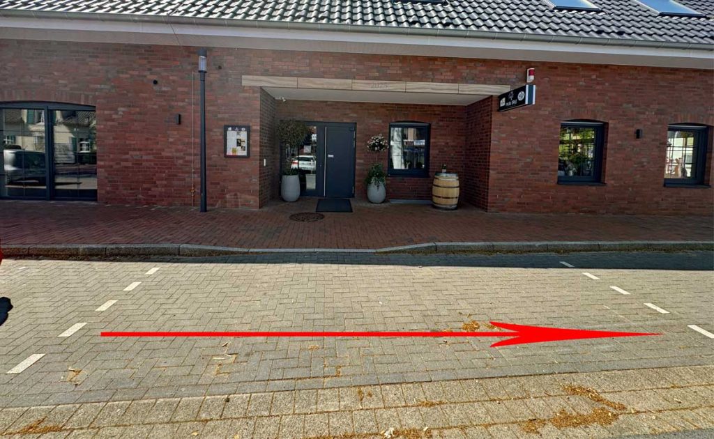 Anlieferungsbereich vor dem HUB Erle an der Silvesterstraße