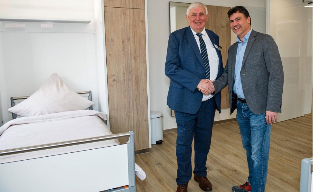 Eröffnung Augenklinik mit Minister Laumann