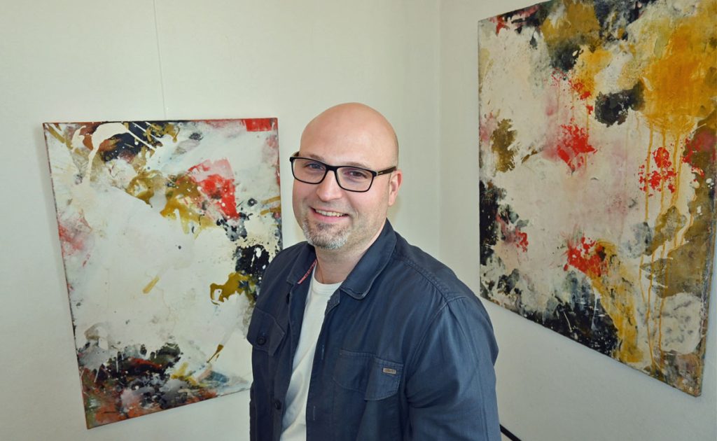 Christian Vorholt bei der Kunstausstellung „dasselbe anders“ in Raesfeld