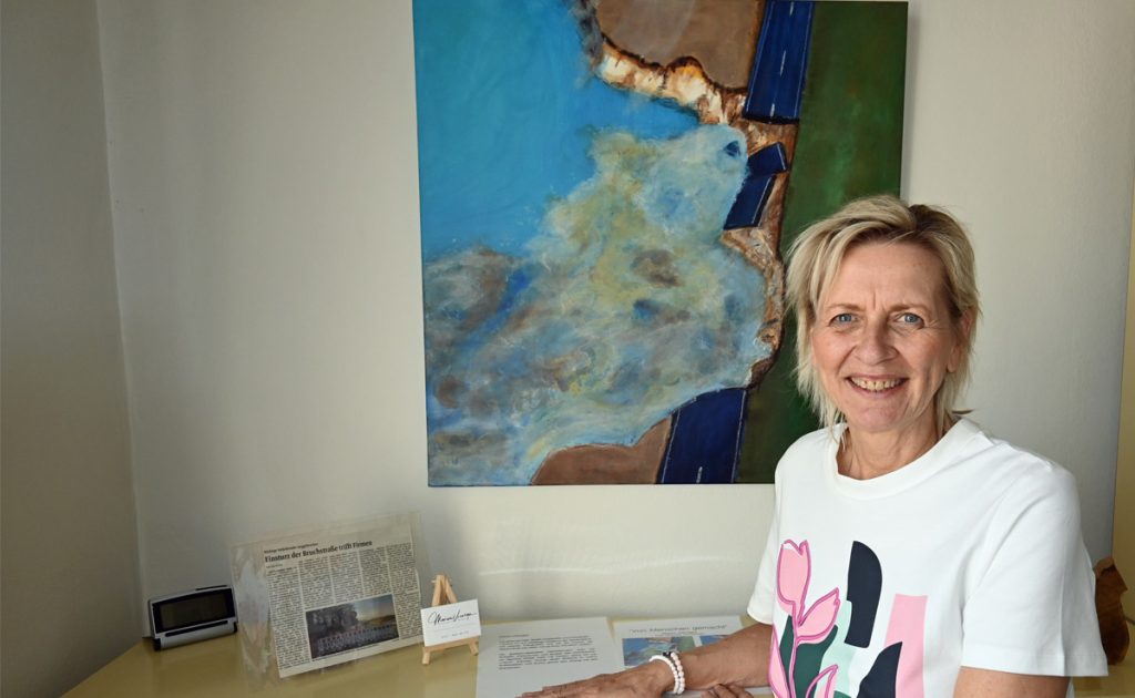 ei der Marion Vrenegor bei der Kunstausstellung „dasselbe anders“ in Raesfeld