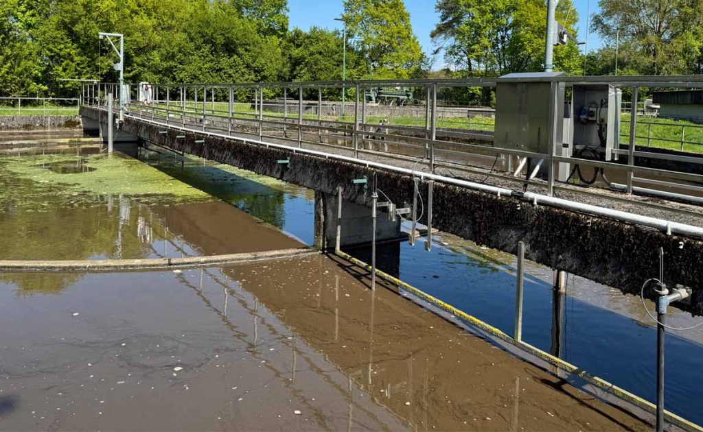 Abwasser aus Raesfeld im Klärbecken