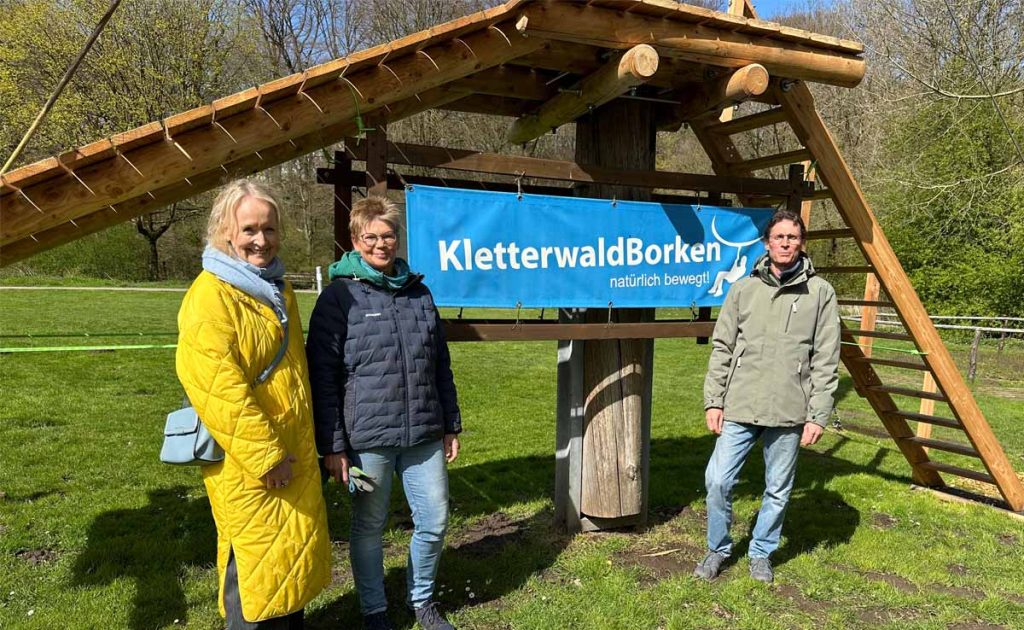 Start in den Frühling: Freizeitangebote wie Kletterwal rund um den Pröbstingsee 