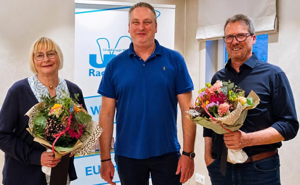 Auf der Mitgliederversammlung der UWG wurden Franz Droste (l.) und 
Richard Temminghof (Mitte) vom Vorstandsvorsitzenden Rupert Koller für 
beeindruckende 40 Jahre Mitgliedschaft geehrt.