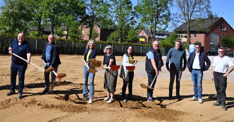 Spatenstich neue Kita Holzwurm in Erle: Baustart am Holten