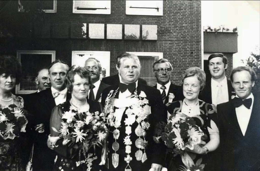 Goldkönigspaar Johannes Ebbing und Hedwig Kölking beim Schützenfest Erle