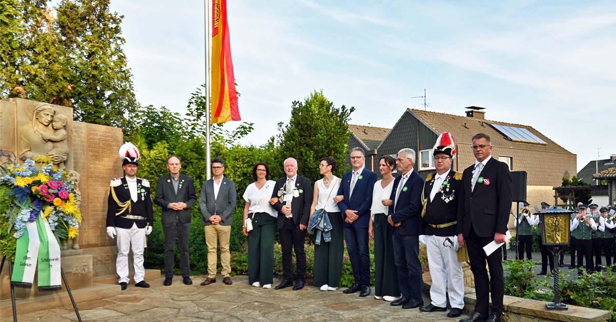 Schützenfest Erle -Gedenken am Ehrenmal