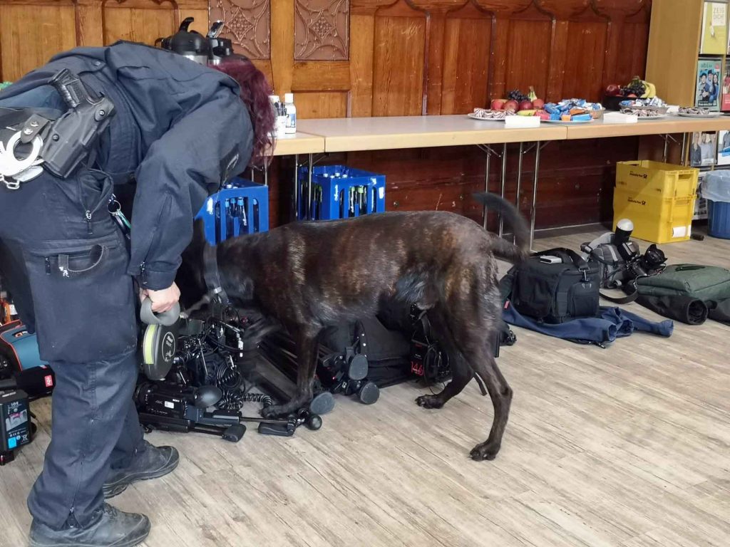 Sprengstoff-Hunde Bundeskriminalamt im Einsatz in Dorsten beim Besuch von Walter Steinmeier