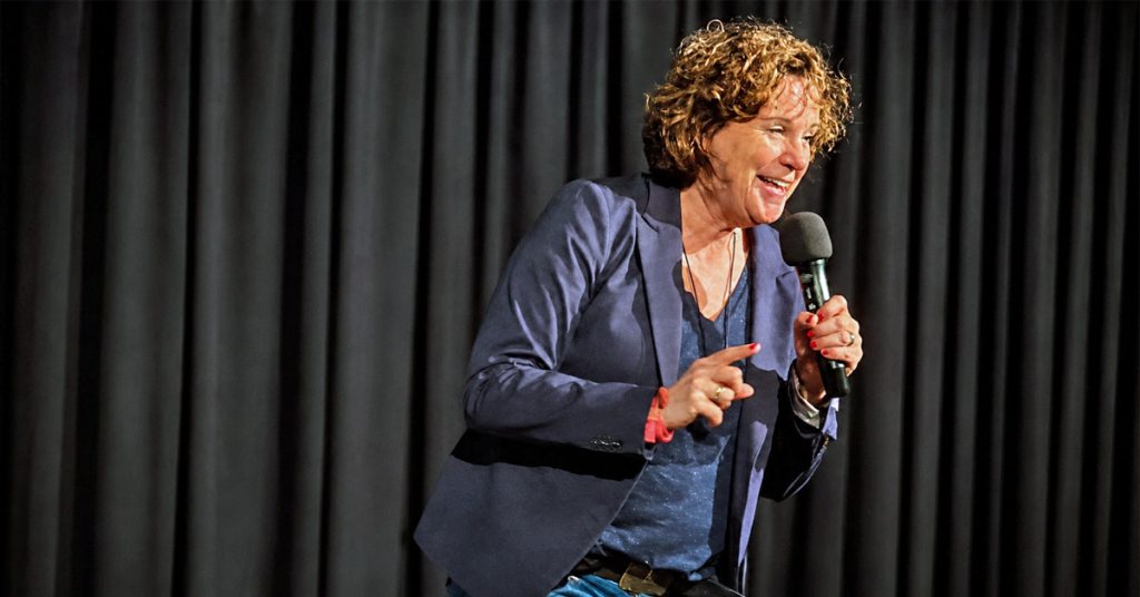 Steffi Neu mit neuem Buch „Landl(i)eben!“ bei Lesung in Raesfeld