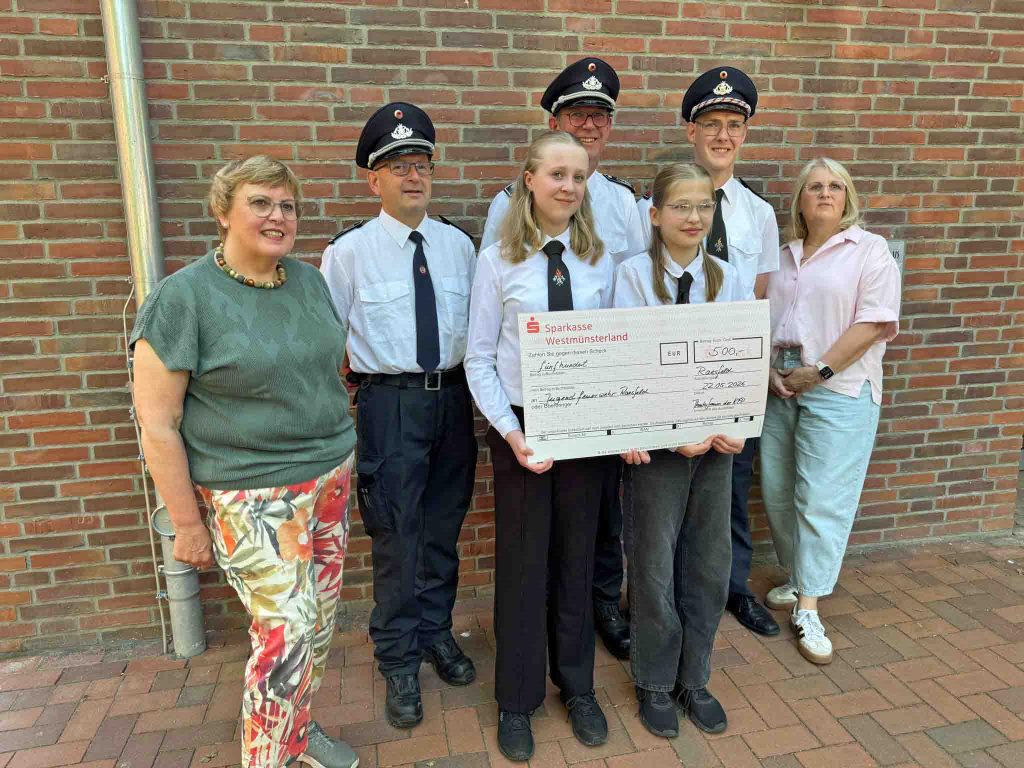 Die Theaterfrauen der KFD unterstützen die Jugendarbeit vor Ort mit Spenden.