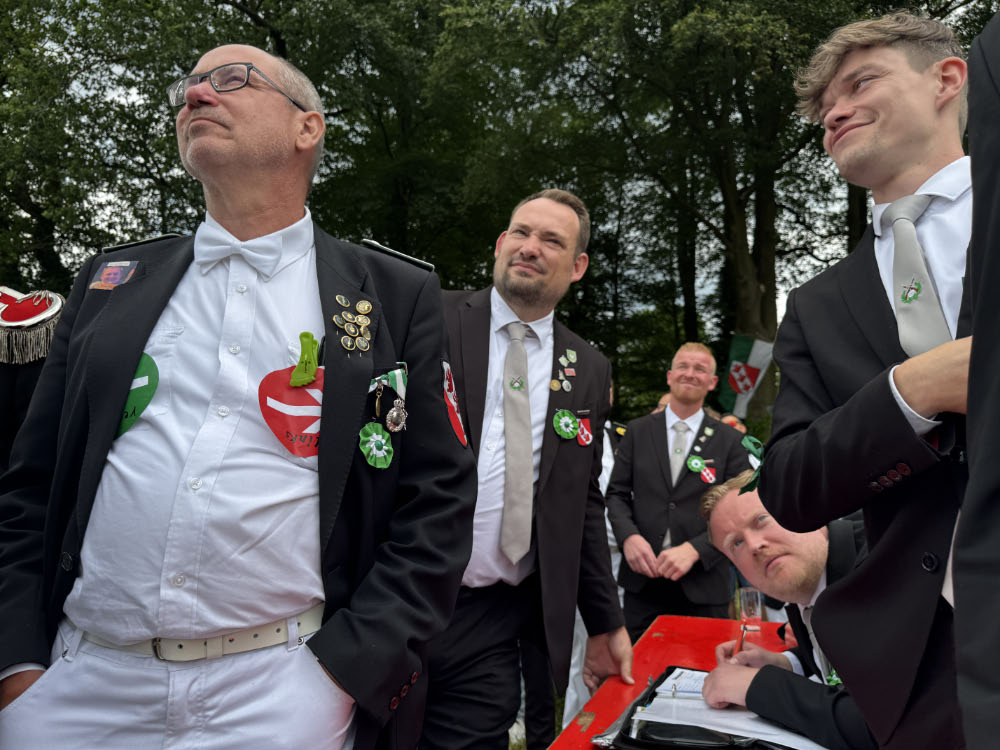 Wann fällt endlich der Vogel? Schützenfest Erle