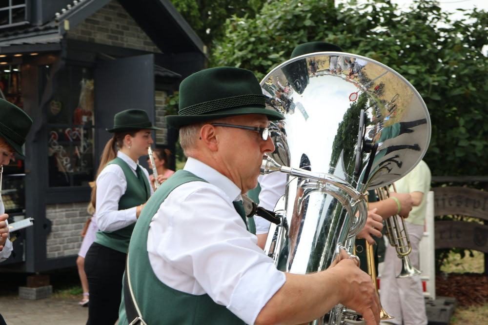 Schützenfest Erle 2026: Parade am Sonntag durch Erle