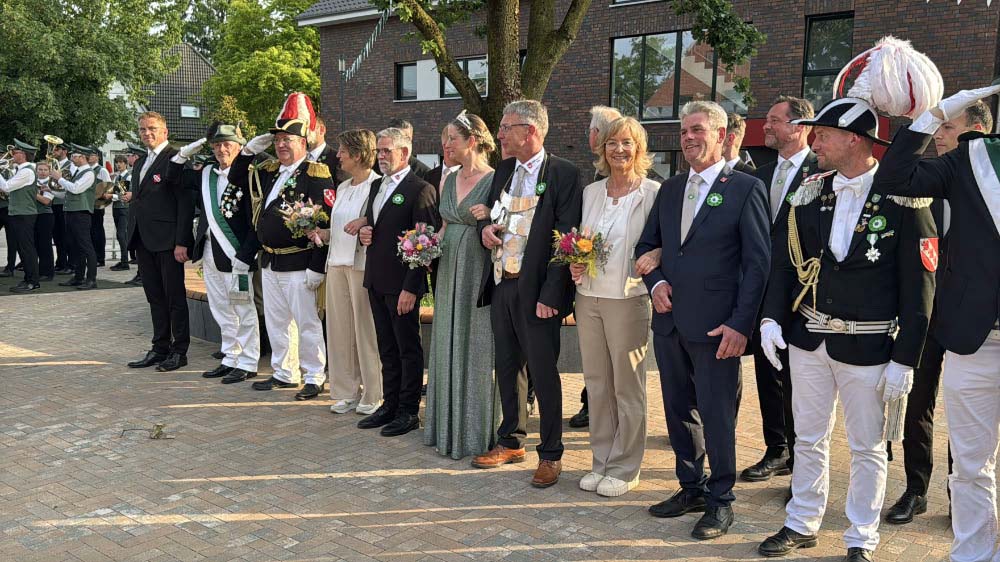 Parade Dorfplatz Erle - Schützenfest 2026