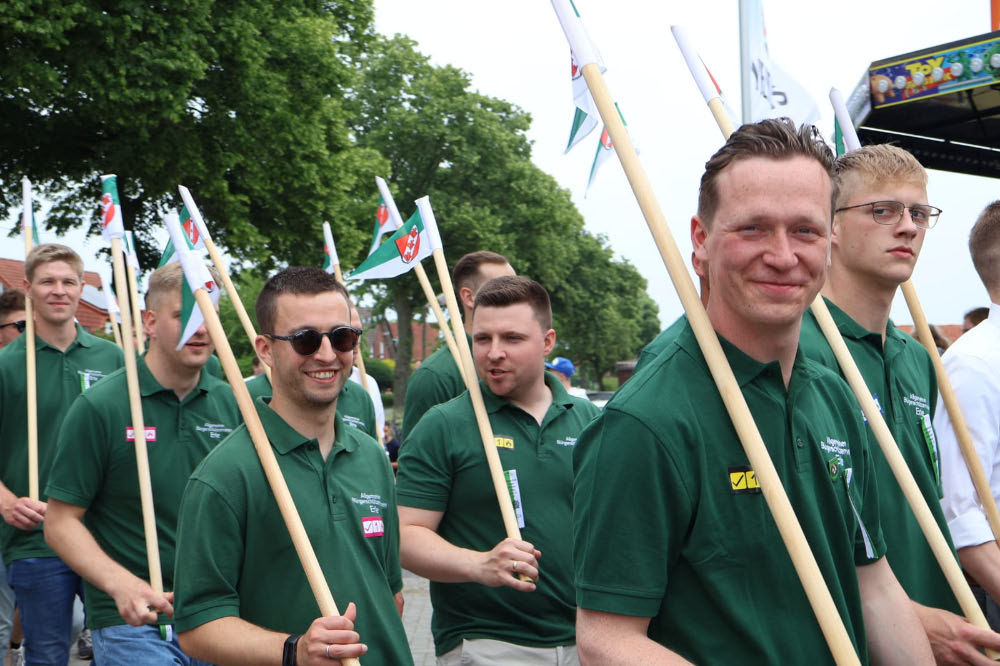 Schützenfest Erle 2026: Parade am Sonntag durch Erle