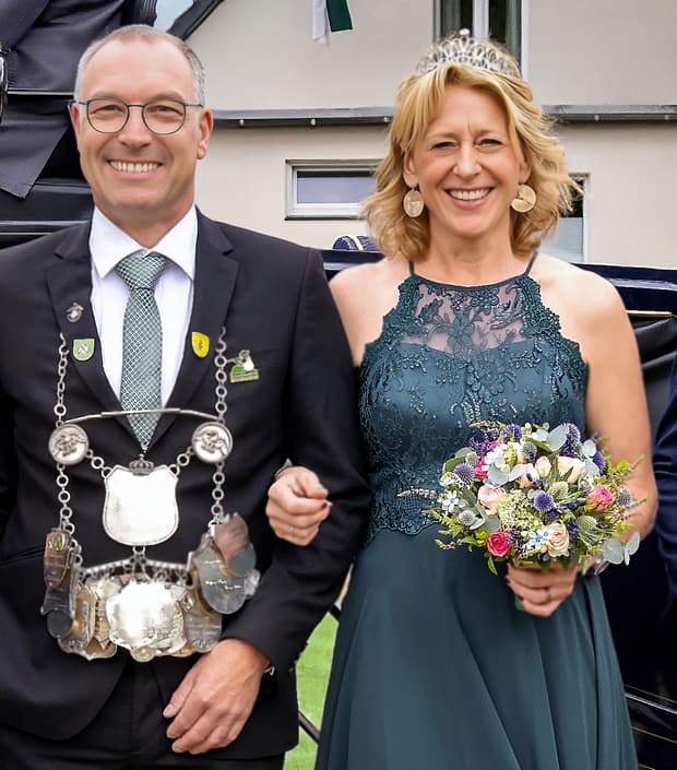 König Werner Vorholt und Königin Kerstin Bleker beim Schützenfest Raesfeld