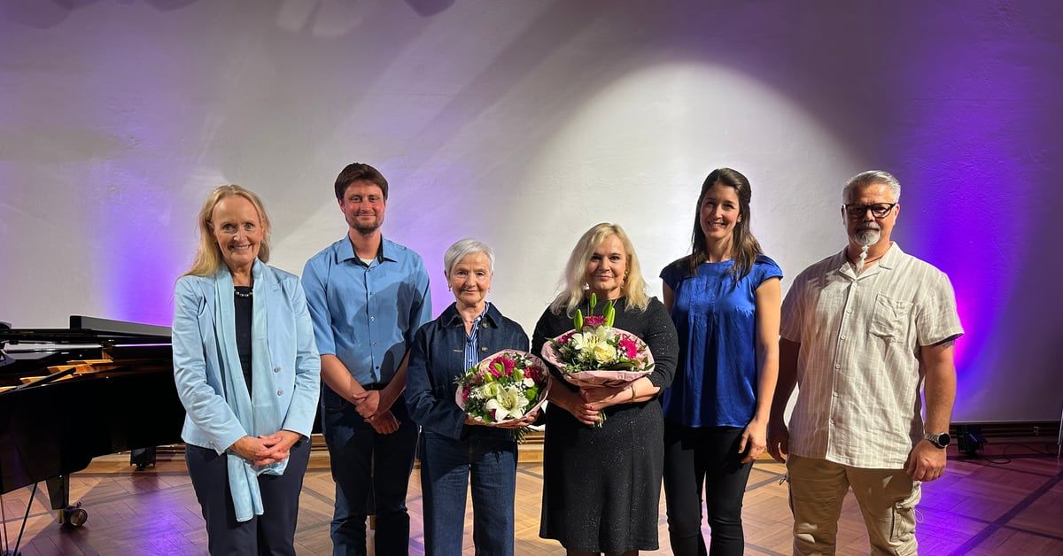 Sigrid Fulland-Fahrig und Barbara Adams-Heidbrink bei der Verabschiedung in Borken