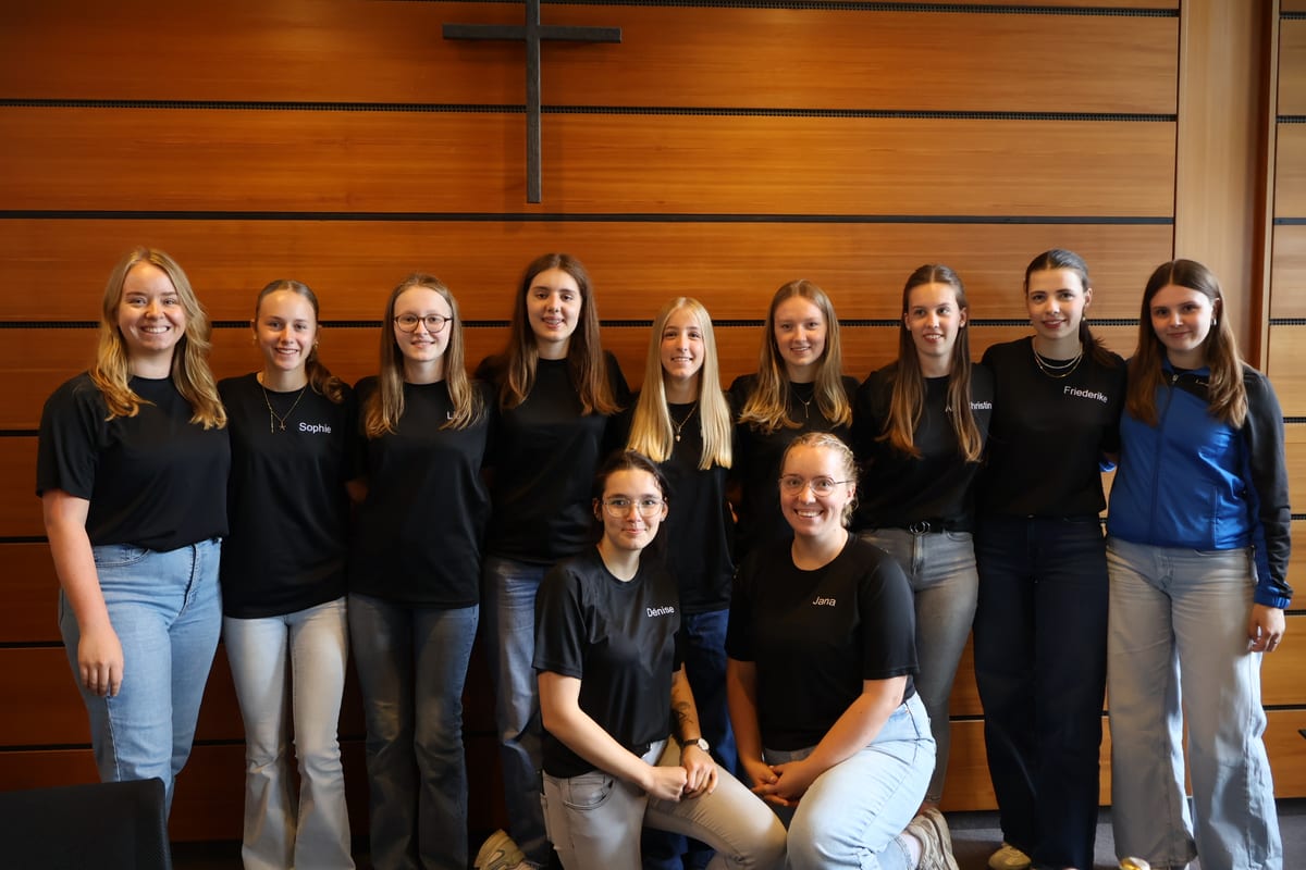 Damenmannschaften der Volleyballgemeinschaft Raesfeld bei der Sportlerehrung