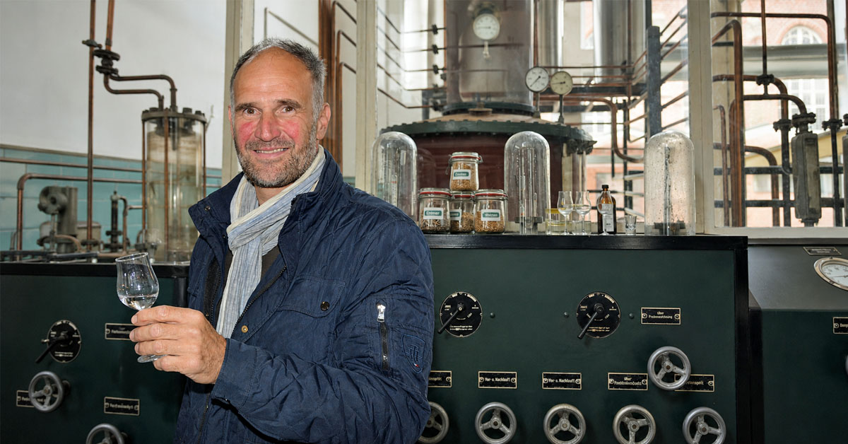 Dirk Böckenhoff von der kleinen Brennerei im Münsterland