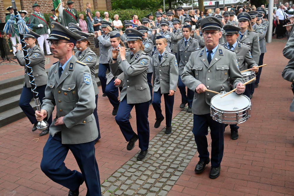 Schützenfest Raesfeld startet mit Zapfenstreich