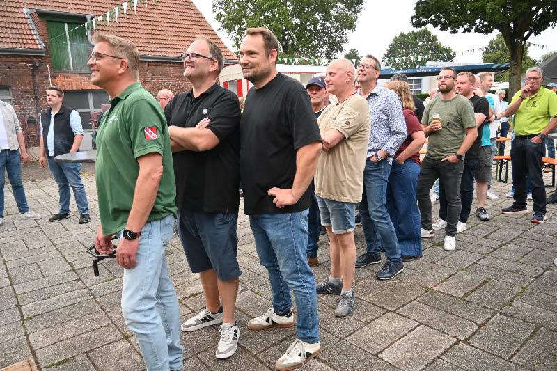 40 Jahre Porestavogelschießen beim Jubiläum auf dem Hof Fortmann in Erle