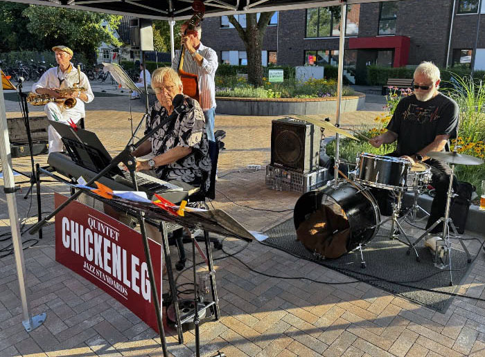 Die Band Chickenleg spielt beim Jazzabend am HUB Erle