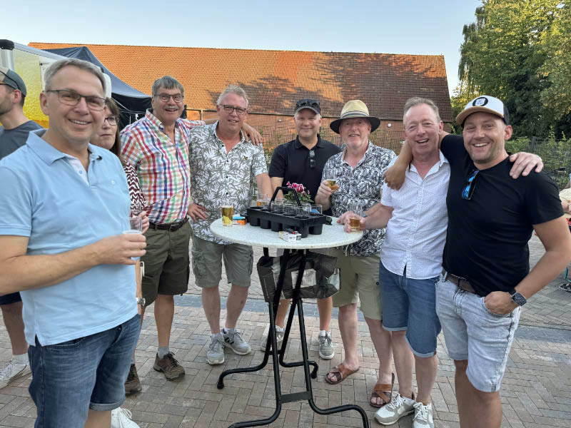 Raesfeld in Sommerlaune: 900 Gäste feiern in Erle
