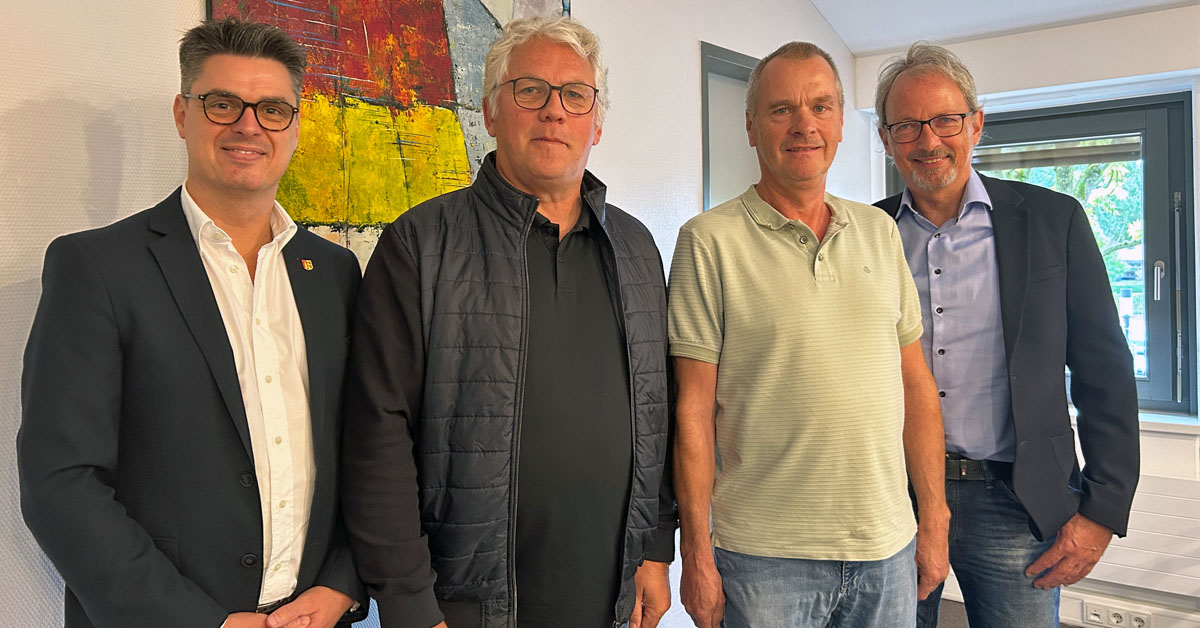 Ehrung von Ulrich Junker und Bernhard Kösters zum Dienstjubiläum bei der Gemeinde Raesfeld.