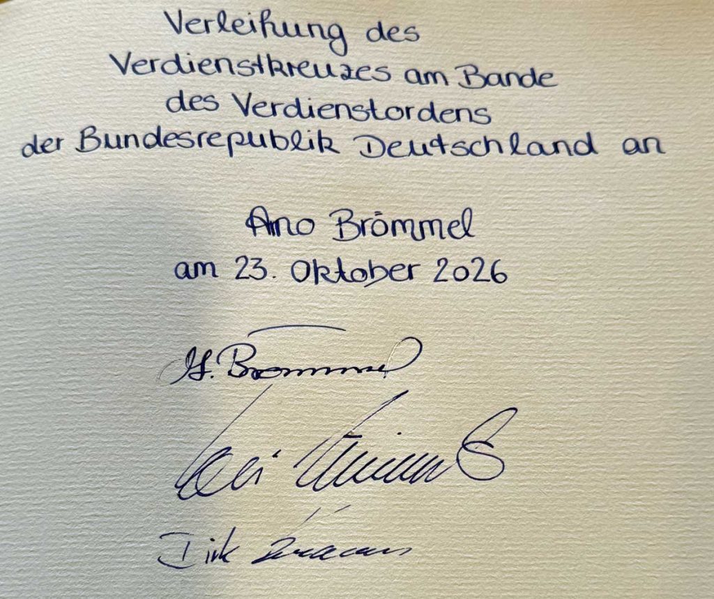 Eintragung ins goldene Buch der Gemeinde Raesfeld